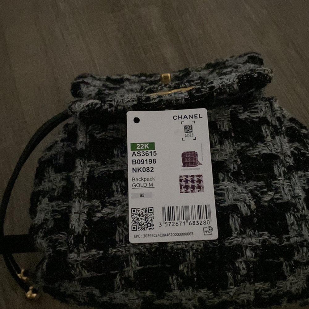 Chanel tweed duma backpack - Picture 8 of 8